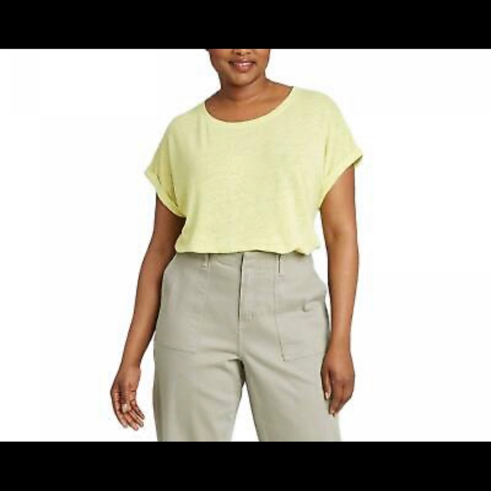 Ava & Viv Plus Cuffed Short Sleeve Top